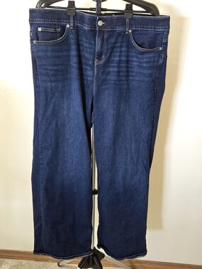 Torrid Bombshell Wide Leg Jean 22R